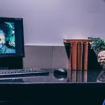 بيت شباب Smart
